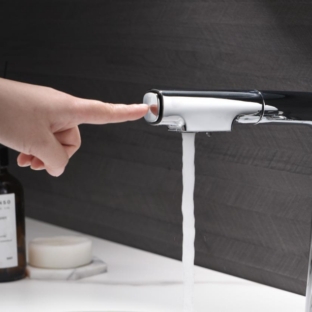 Температурный дисплей С одной ручкой Выдвижной смеситель для раковины Черные смесители для ванной комнаты